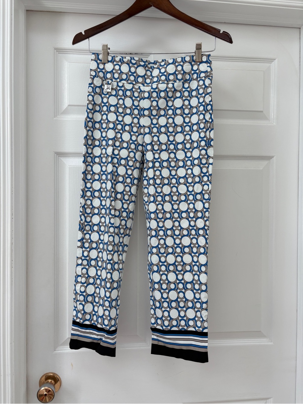 Joseph Ribkoff Blue and White Geometric Cropped Pants - Picture 2 of 10